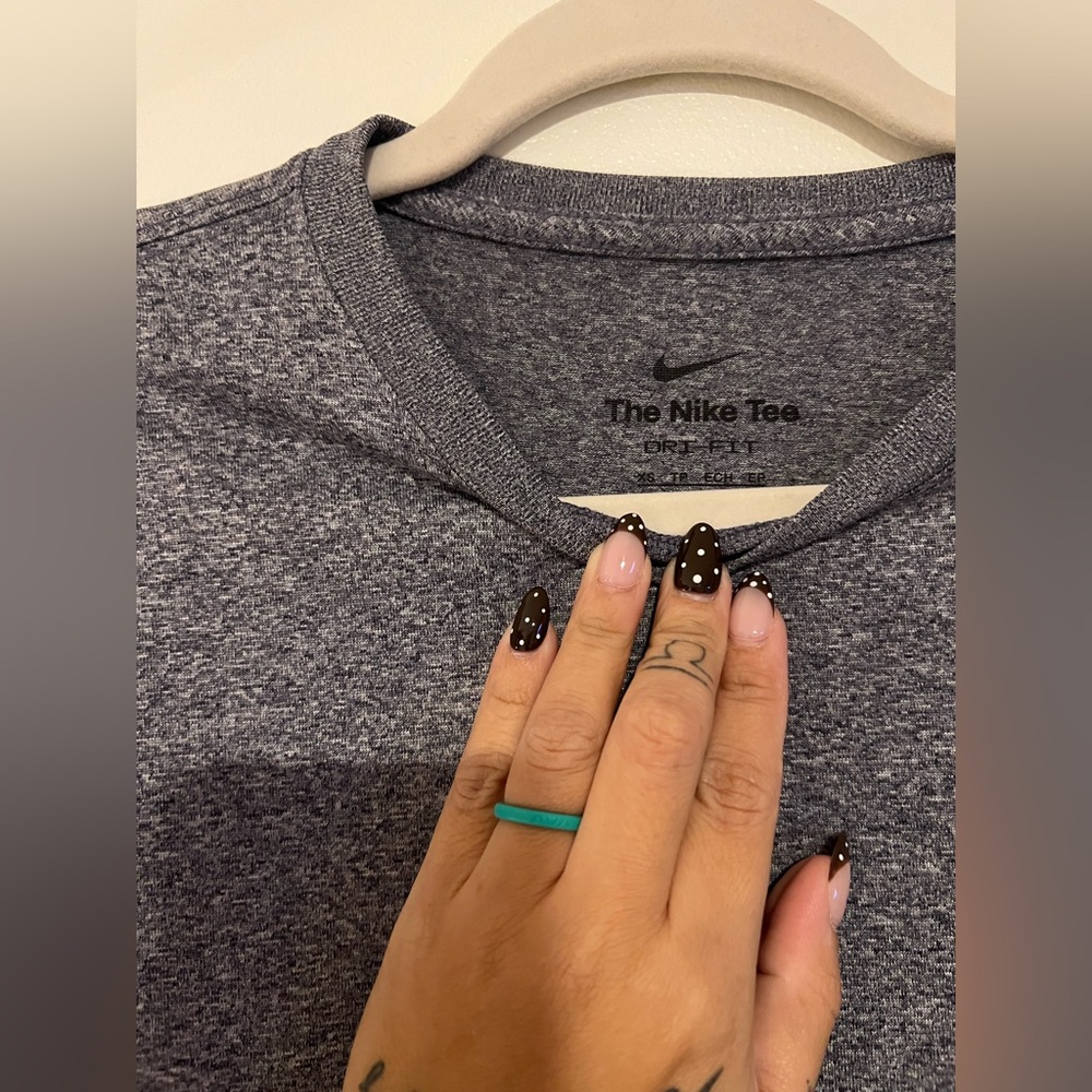 Nike Tee - Picture 7 of 7